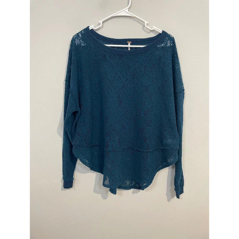 Free People Not Cold in This Top In Blue Size XS Oversized Lace‎ Sweater